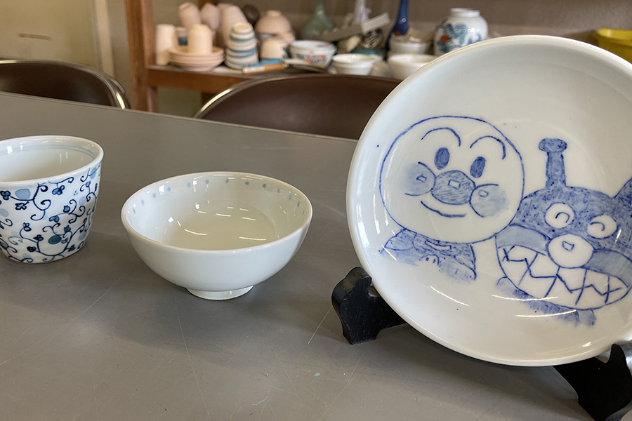 鍋島焼伝統会館_絵付2
