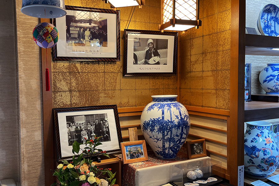 鍋島御庭焼窯 - 秘窯の里伊万里大川内山へ日本の伝統工芸品