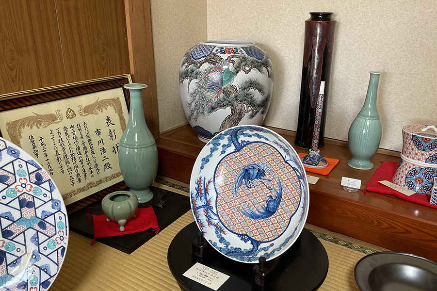 鍋島藩窯 市川光山 －作品紹介－ 花瓶・壺類