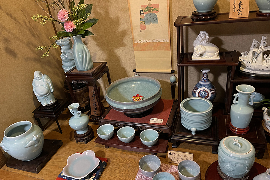 長春青磁陶窯 - 秘窯の里伊万里大川内山へ日本の伝統工芸品